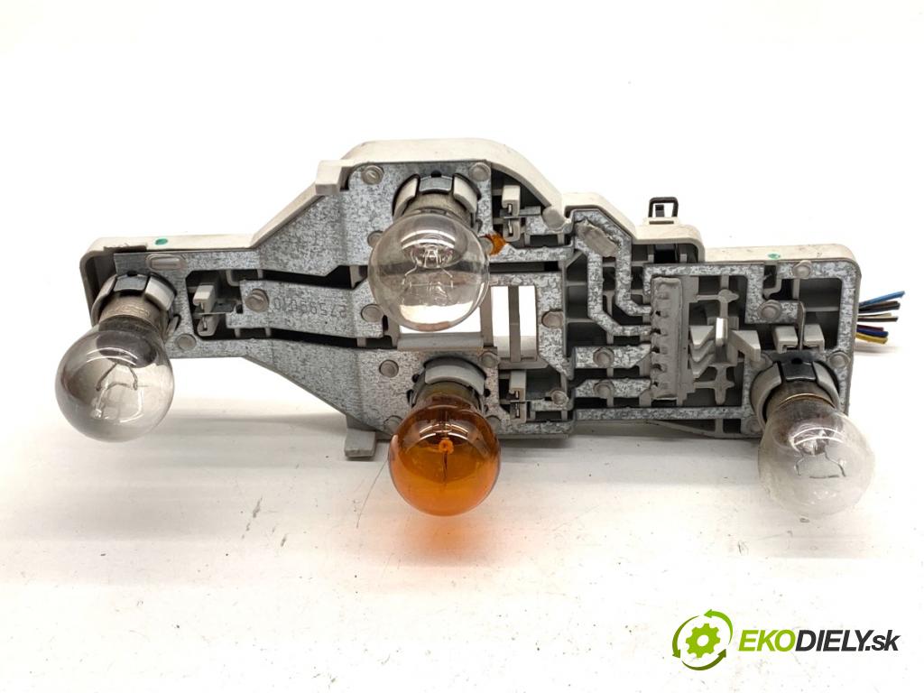 SKODA OCTAVIA II Kombi 2008 77 kW 1.9 TDI 1896 vložka svetla levý zadní část 1Z9945257