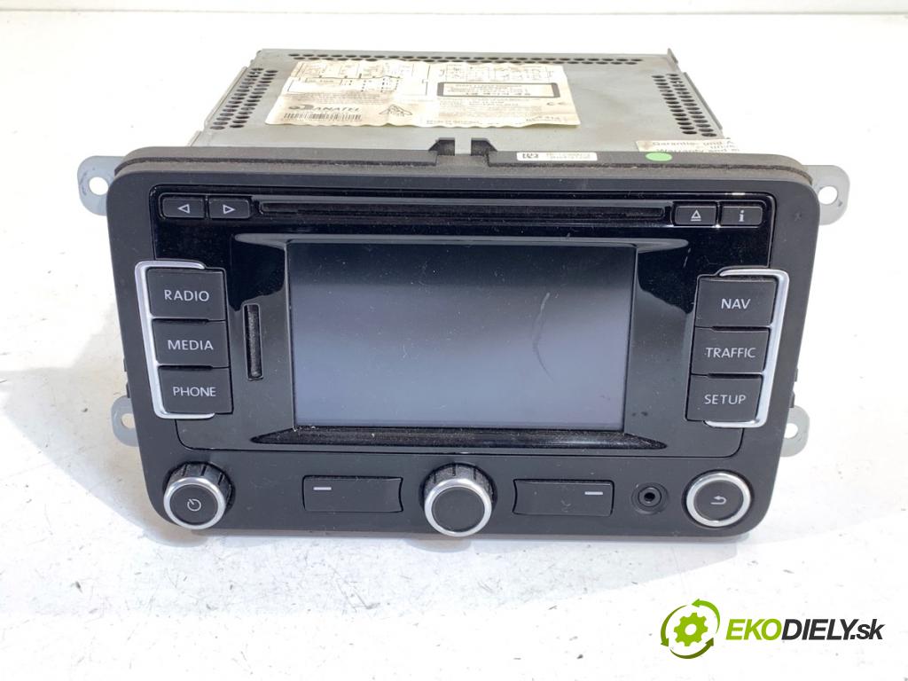 VW PASSAT B7 Kombi 2014 103 kW 2.0 TDI 1968 RADIO mavigace 3C8035279F (Audio zařízení)