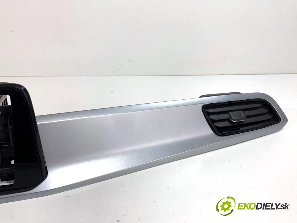 VW T-ROC SUV 2023 110 kW 1.5 TSI 1495 lišty kryt 2GA858036A 2GA863099B (Lišta)