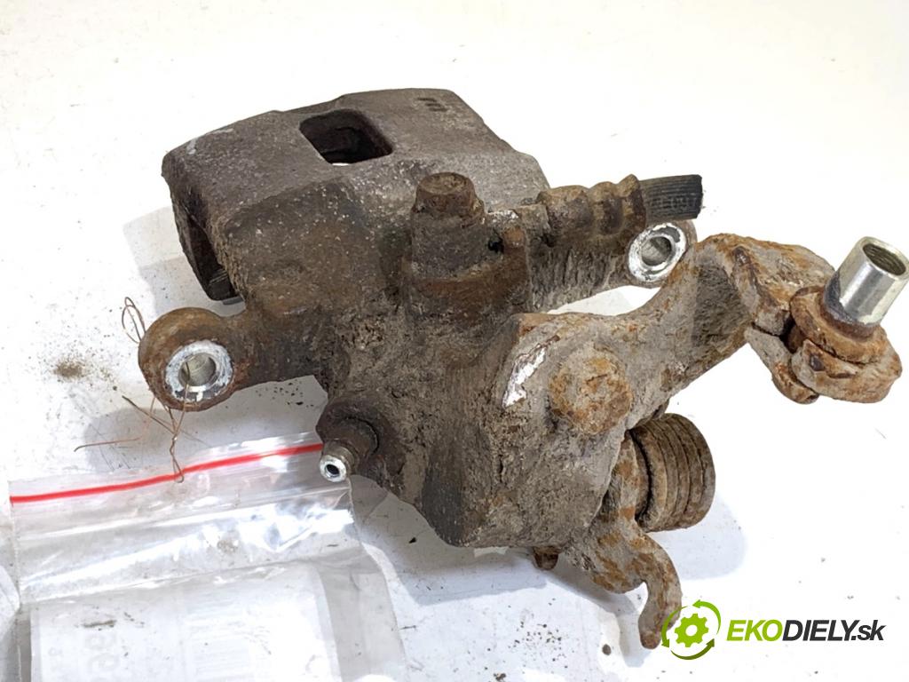 HYUNDAI i10 liftback 2009 49 kW 1.1 1086 Brzdič strmeň ľavy zad