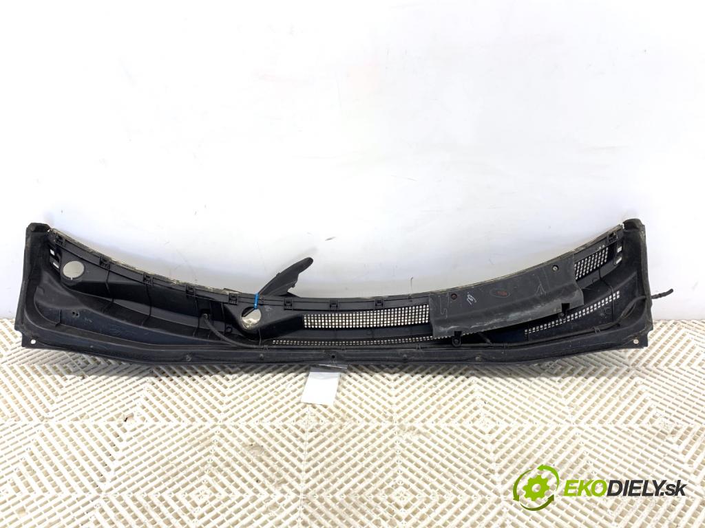 HYUNDAI i10 liftback 2009 49 kW 1.1 1086 Torpédo, plast pod čelné okno 86151-0X00 (Torpédo (plast pod čelným sklom))
