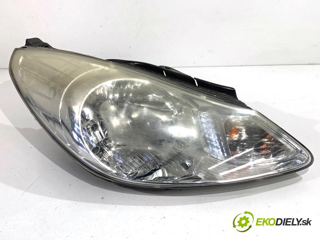 HYUNDAI i10 liftback 2009 49 kW 1.1 1086 světlomet pravý přední část 92102-0X0