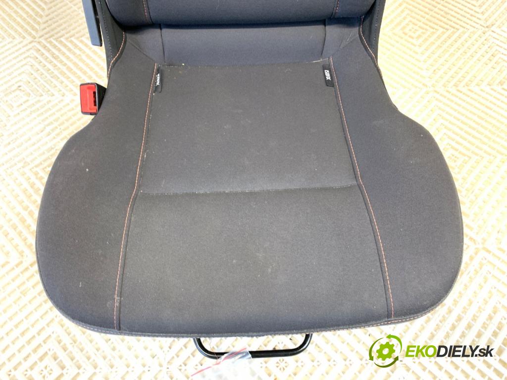 RENAULT TWINGO II liftback 2008 98 kW 1.6 RS (CN0N, CN0R, CN0S) 1598 sedadlo zadní část levý