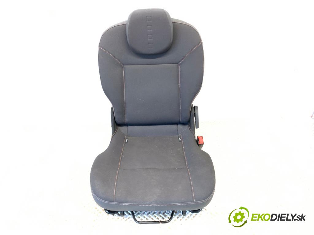 RENAULT TWINGO II liftback 2008 98 kW 1.6 RS (CN0N, CN0R, CN0S) 1598 sedadlo zadní část pravý 