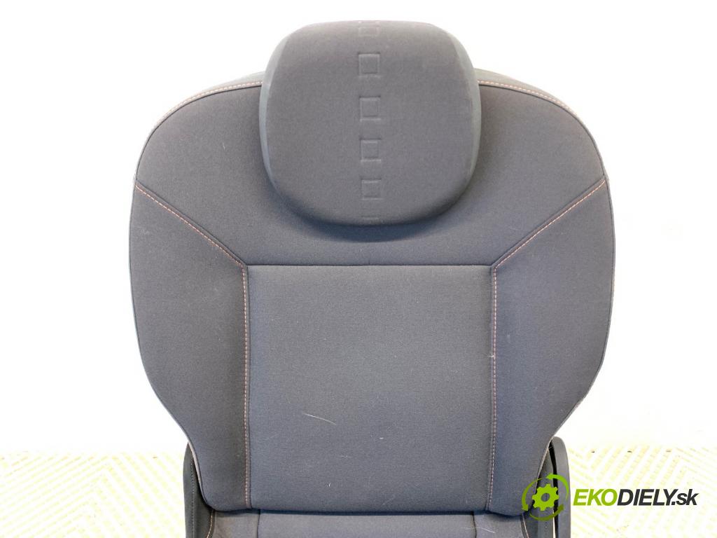 RENAULT TWINGO II liftback 2008 98 kW 1.6 RS (CN0N, CN0R, CN0S) 1598 sedadlo zadní část pravý