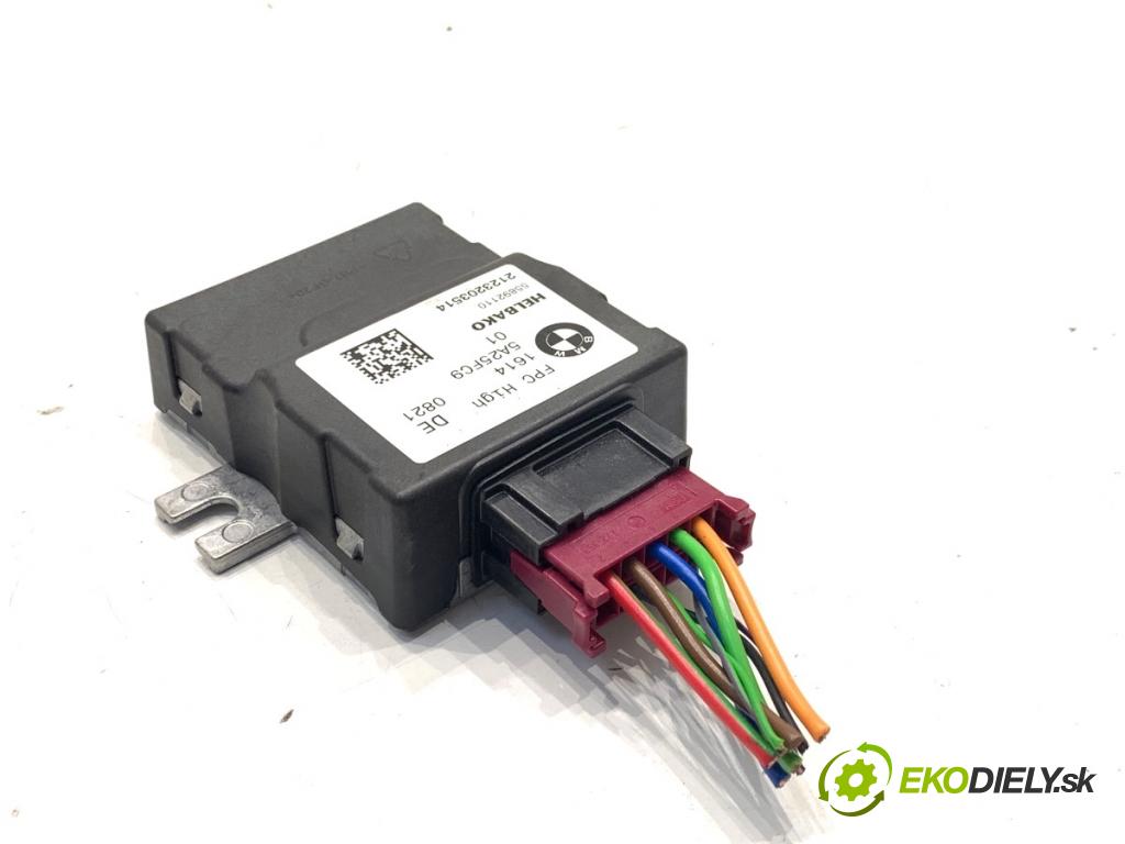 BMW G31 Kombi 2021 135 kW 530 e Plug-in-Hybrid xDrive 1998 modul pumpy paliva 5A25FC9
