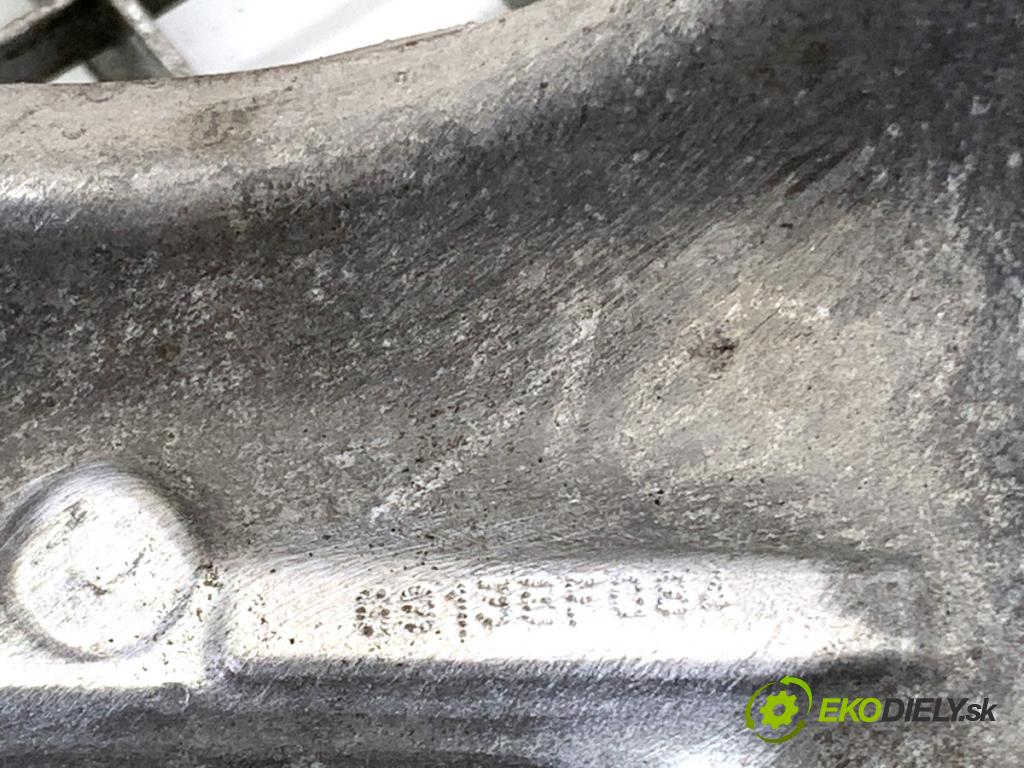CITROEN C5 III sedan 2009 103 kW 2.0 HDi 140 1997 náboj levý přední část