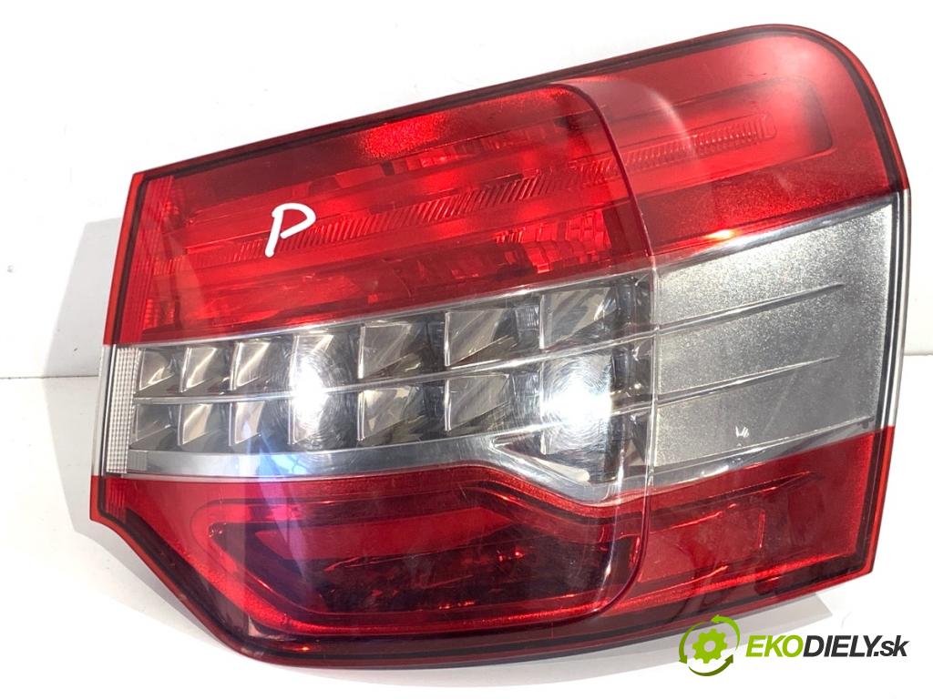 CITROEN C5 III sedan 2009 103 kW 2.0 HDi 140 1997 Svetlo pravy zad 9675061480