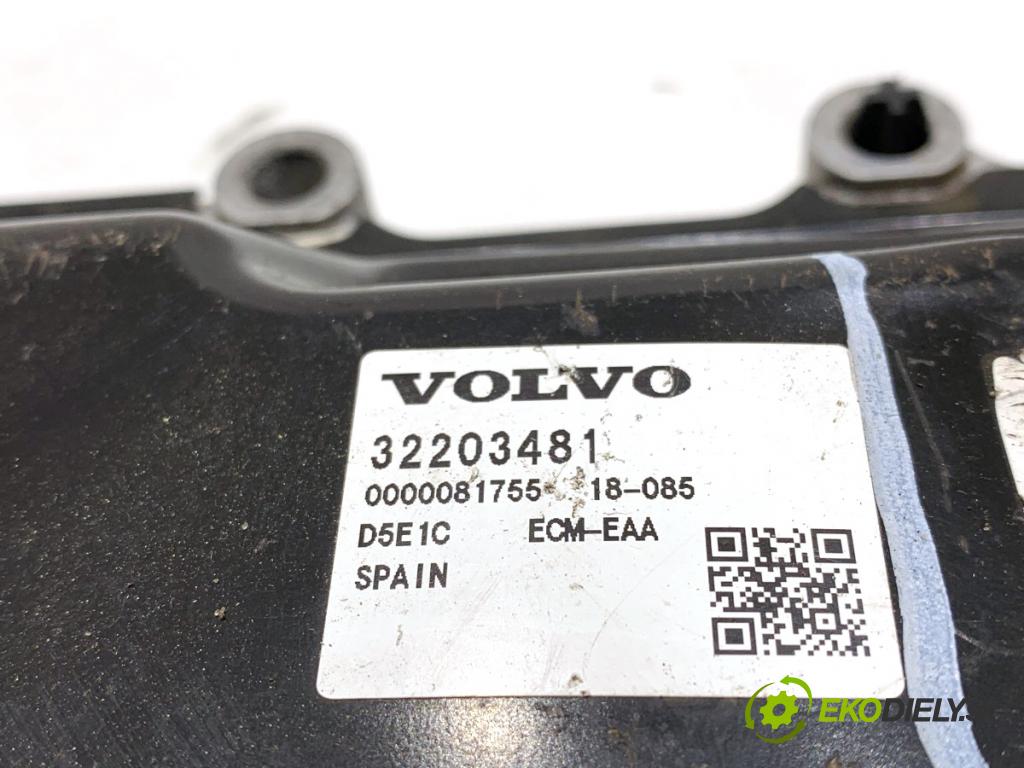 VOLVO XC60 II SUV 2018 140 kW D4 AWD 1969 riadiaca jednotka Motor 32203481 (Riadiaca jednotka)