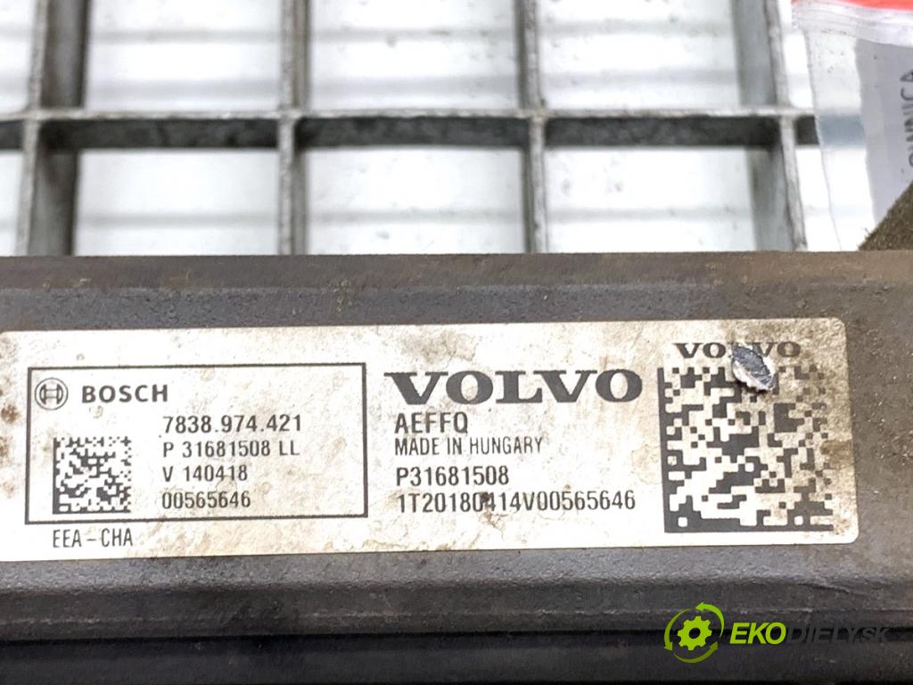 VOLVO XC60 II SUV 2018 140 kW D4 AWD 1969 řízení volantu řízení P31681508