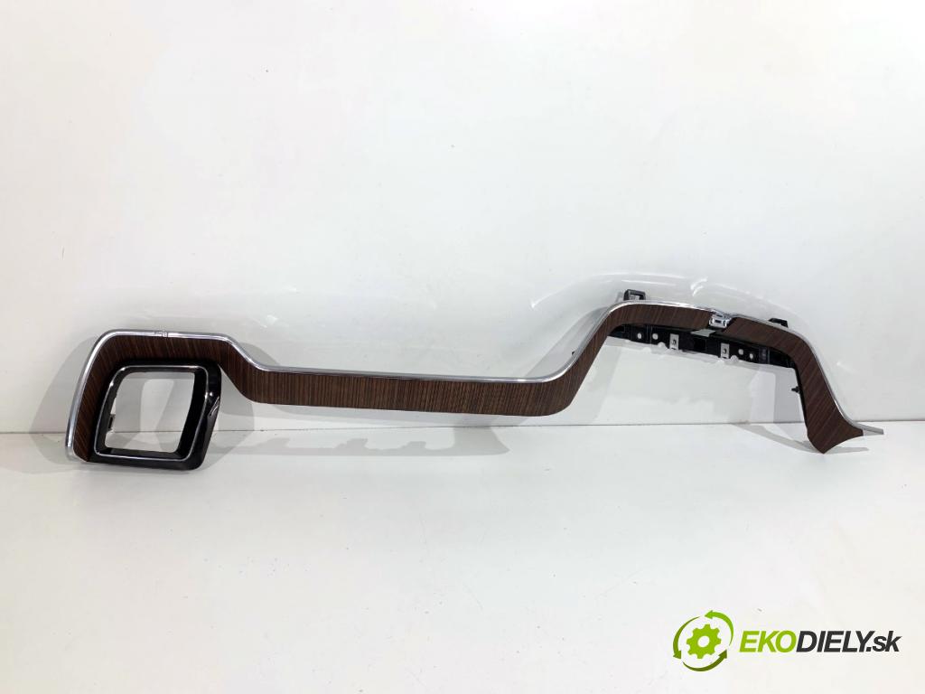 VOLVO XC60 II SUV 2018 140 kW D4 AWD 1969 lišty kryt 31442325 31417640 (Lišta)