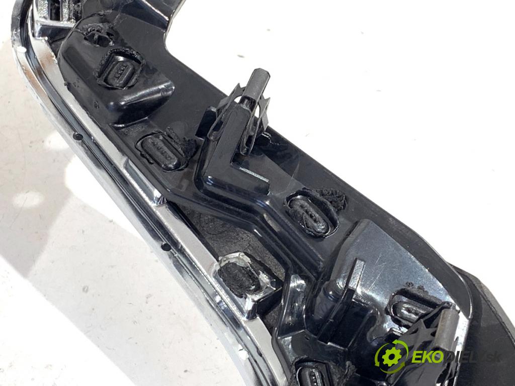 VOLVO XC60 II SUV 2018 140 kW D4 AWD 1969 lišty kryt 31442325 31417640 (Lišta)