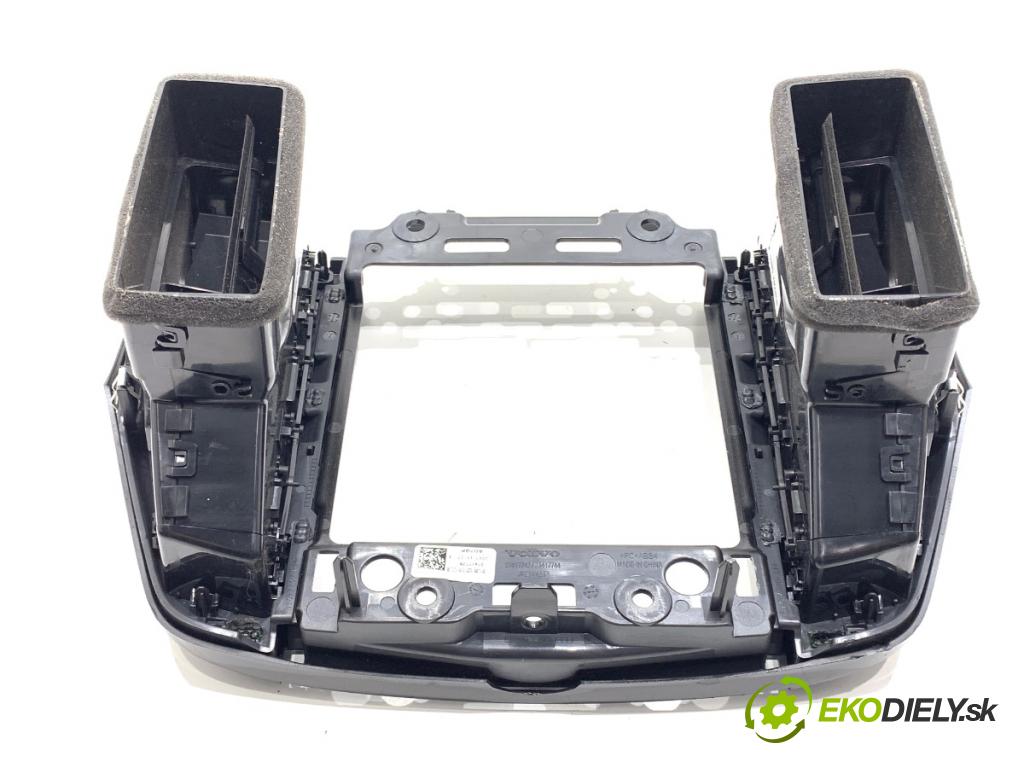 VOLVO XC60 II SUV 2018 140 kW D4 AWD 1969 Mriežky kúrenia predný stredna 31417742
