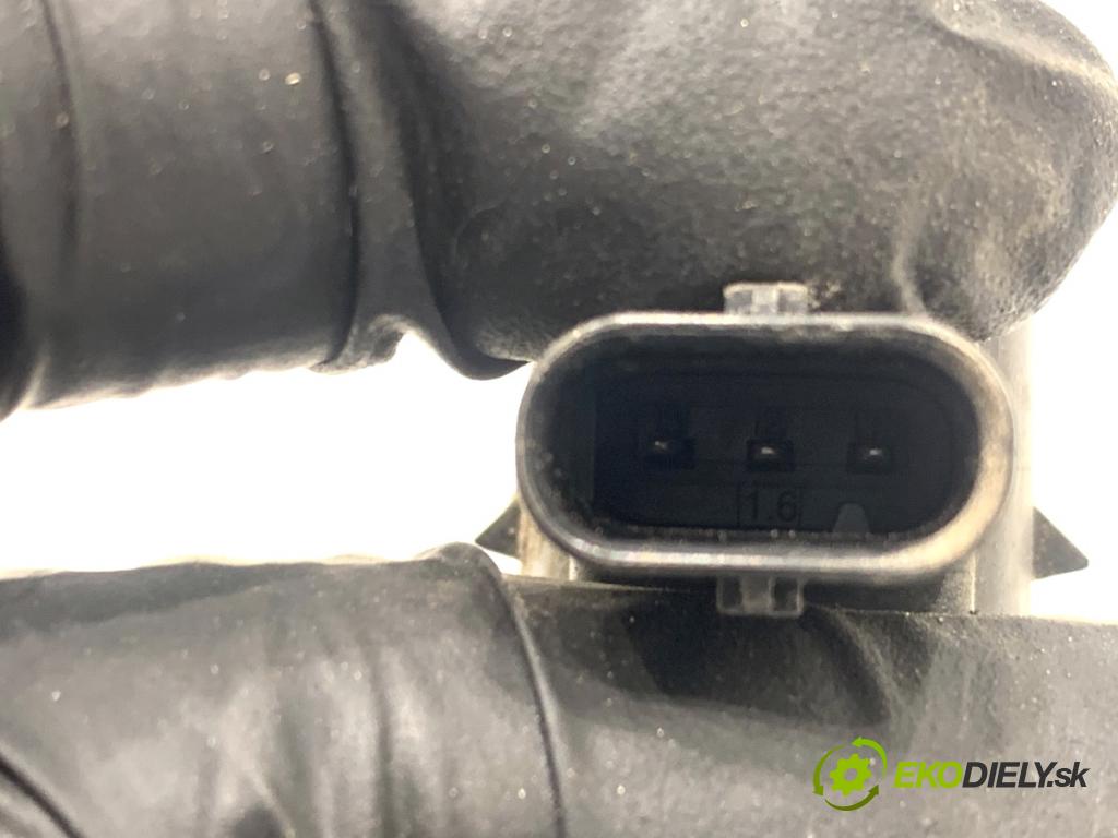 VOLVO XC60 II SUV 2018 140 kW D4 AWD 1969 snímač PDC 31471301