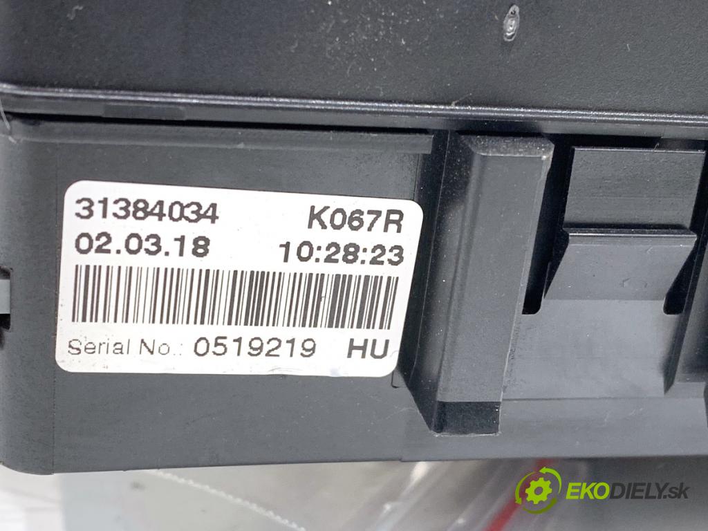 VOLVO XC60 II SUV 2018 140 kW D4 AWD 1969 Skrinka poistková 31384034 (Poistková skrinka)