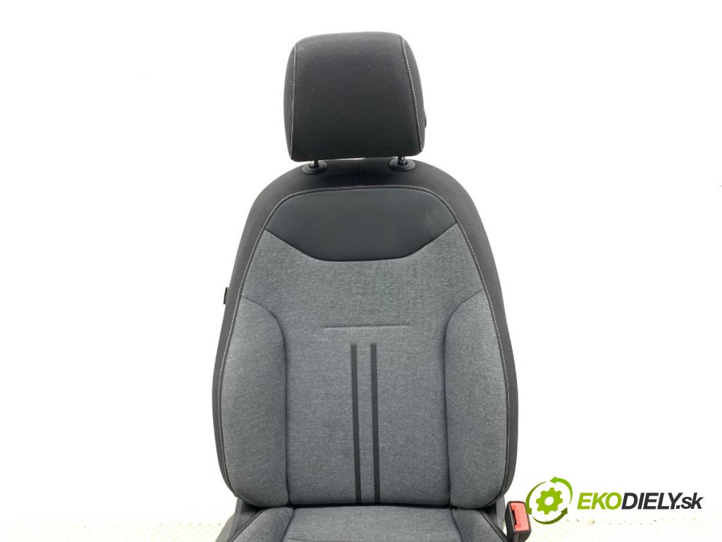 SEAT ATECA SUV 2023 110 kW 1.5 TSI 1495 Sedadlo pravy predný