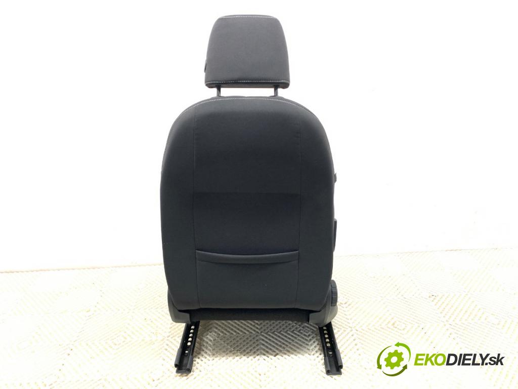 SEAT ATECA SUV 2023 110 kW 1.5 TSI 1495 Sedadlo pravy predný