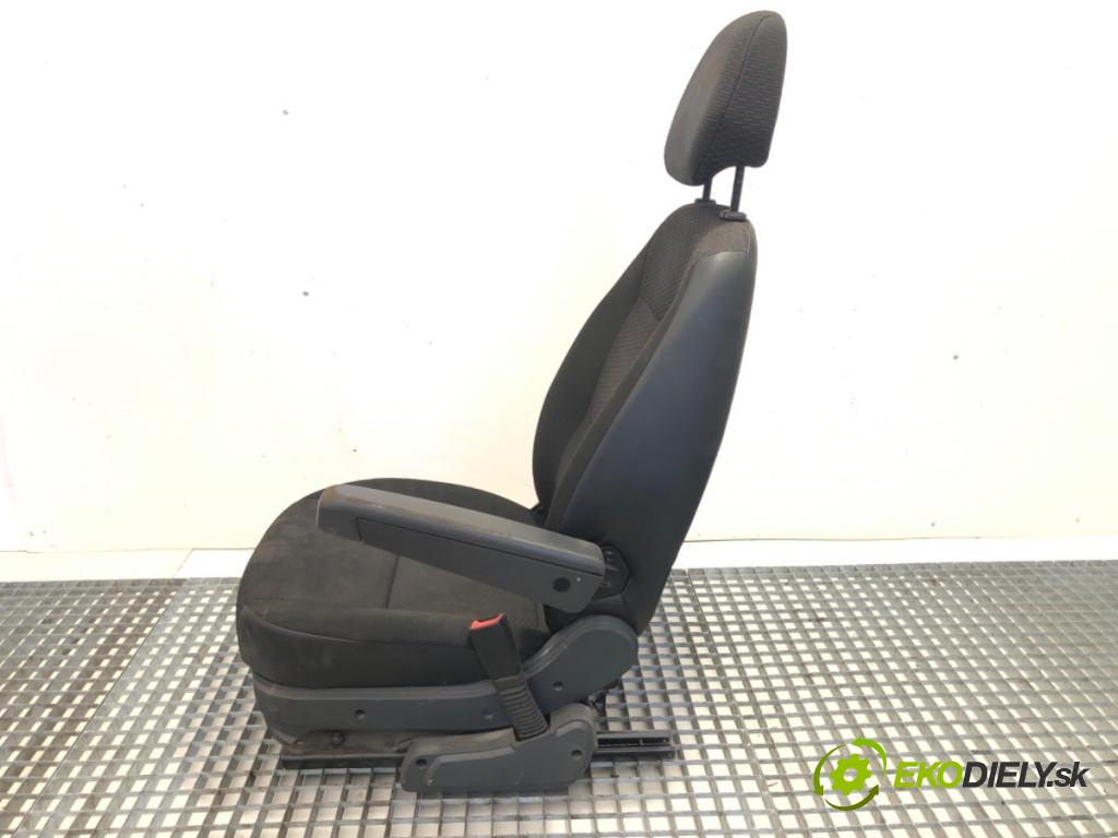 OPEL MOVANO C Platforma / podwozie 2022 103 kW 2.2 D 2179 Sedadlo pravy predný