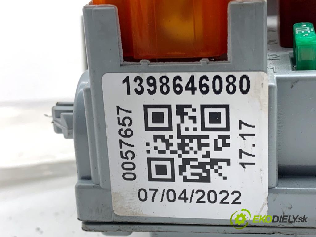 OPEL MOVANO C Platforma / podwozie 2022 103 kW 2.2 D 2179 Skrinka poistková 1398646080 (Poistková skrinka)