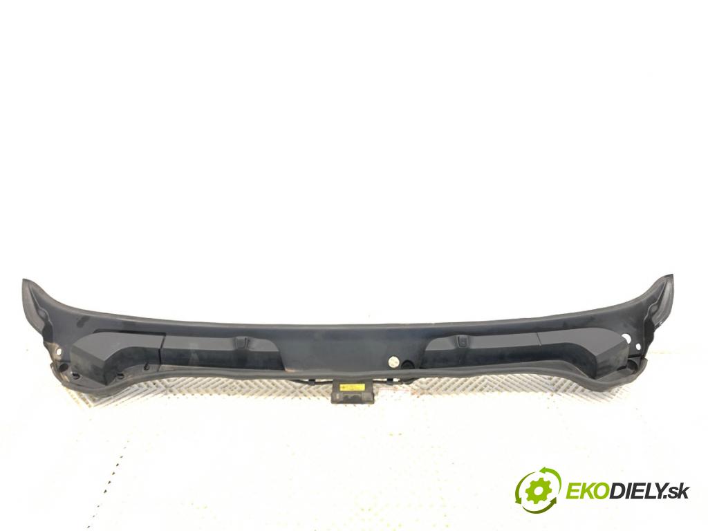 OPEL MOVANO C Platforma / podwozie 2022 103 kW 2.2 D 2179 torpédo plast pod čelní okno 1315953070 (Plast pod čelním sklem)
