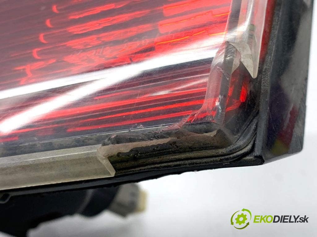 MAZDA 6 GH Kombi 2008 108 kW 2.0 MZR (GHEFW) 1999 světlo zadní část pravá vnitřní GS2A-513F0 (Klika dveří ostatní)