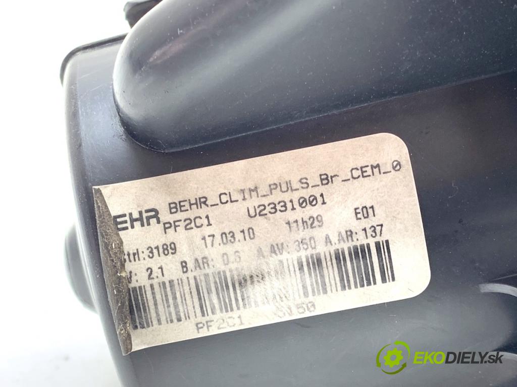 CITROEN C4 I liftback 2010 65 kW 1.4 16V 1360 ventilátor kúrenia U2331001