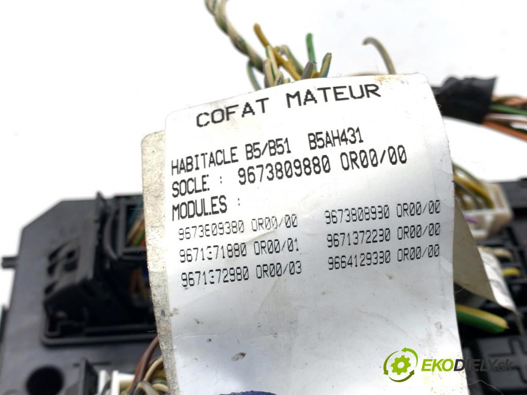 CITROEN C4 I liftback 2010 65 kW 1.4 16V 1360 Modul BSI 9673809880 (Poistková skrinka)