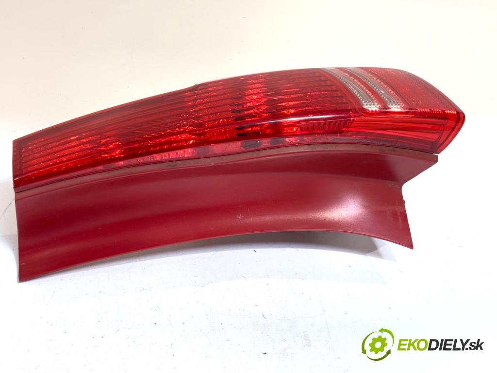 CITROEN C4 I liftback 2010 65 kW 1.4 16V 1360 Svetlo pravy zad 9655863980