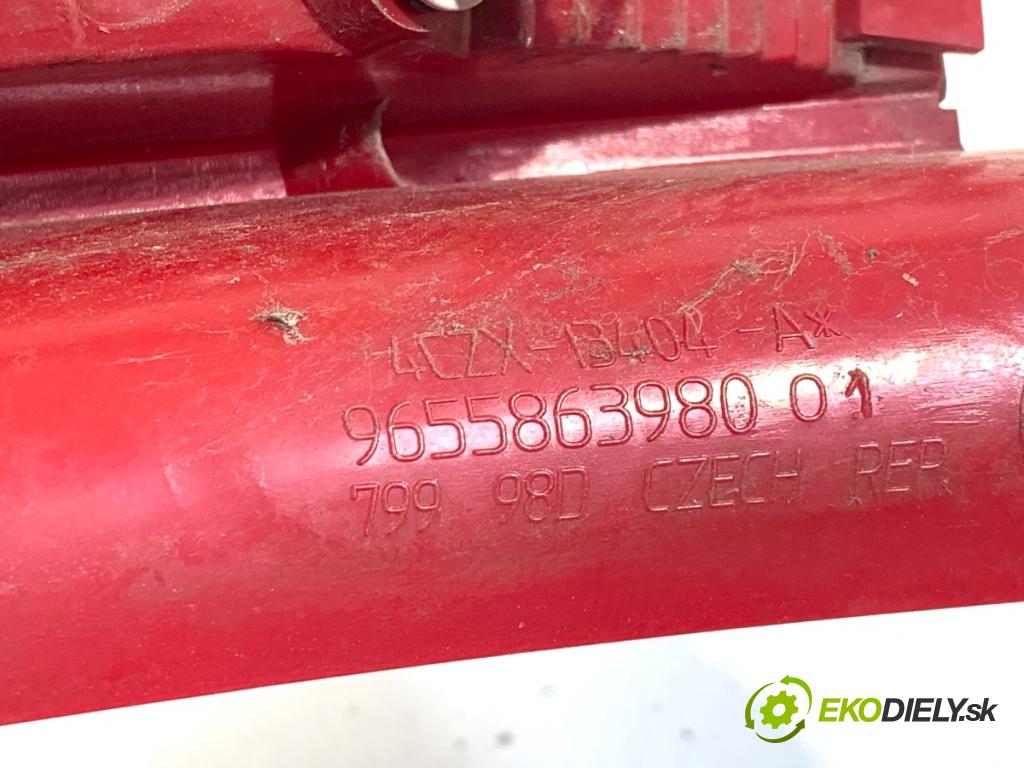 CITROEN C4 I liftback 2010 65 kW 1.4 16V 1360 světlo pravý zadní část 9655863980