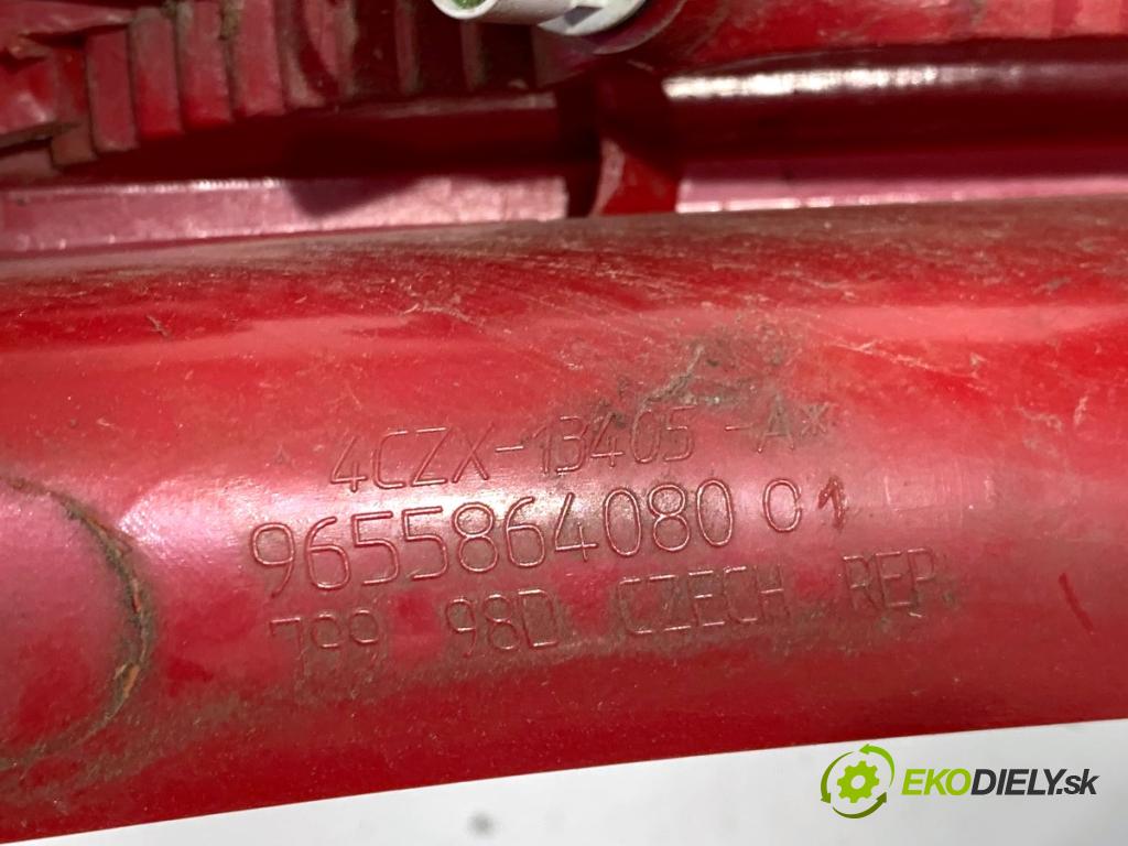 CITROEN C4 I liftback 2010 65 kW 1.4 16V 1360 světlo levý zadní část 9655864080
