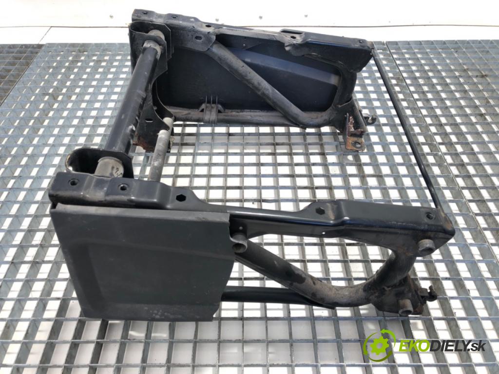 OPEL MOVANO C Platforma / podwozie 2022 103 kW 2.2 D 2179 Obal sedačky pravy