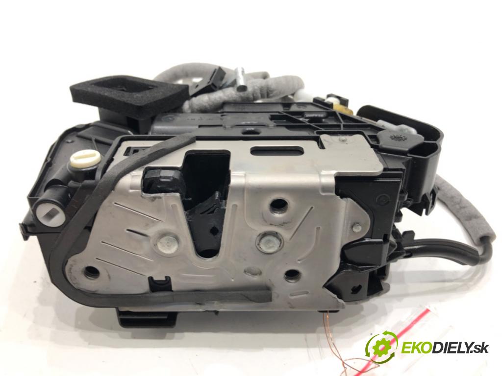SEAT ATECA SUV 2023 110 kW 1.5 TSI 1495 zámok dveře levý zadní část 5TA839015Q