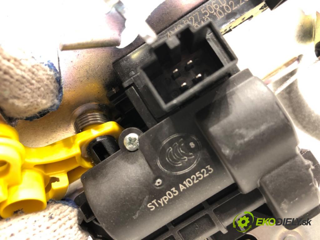 SEAT ATECA SUV 2023 110 kW 1.5 TSI 1495 zámok dveří zadní část 4M0827506D