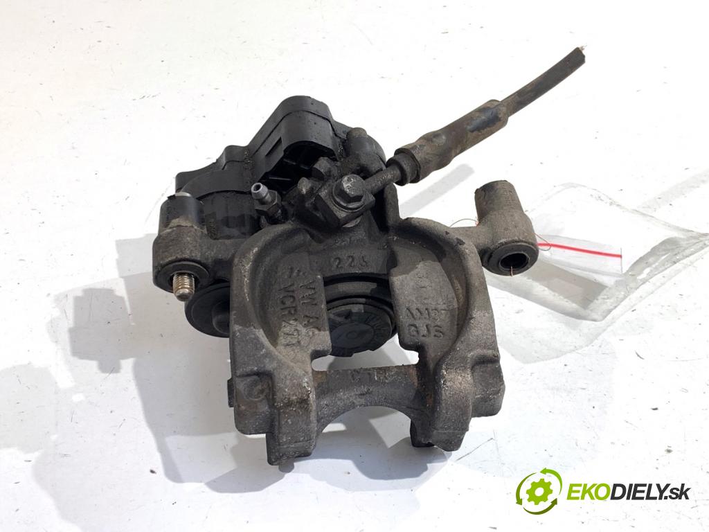 SEAT ATECA SUV 2023 110 kW 1.5 TSI 1495 Brzdič strmeň pravy zad 5Q0615406GP