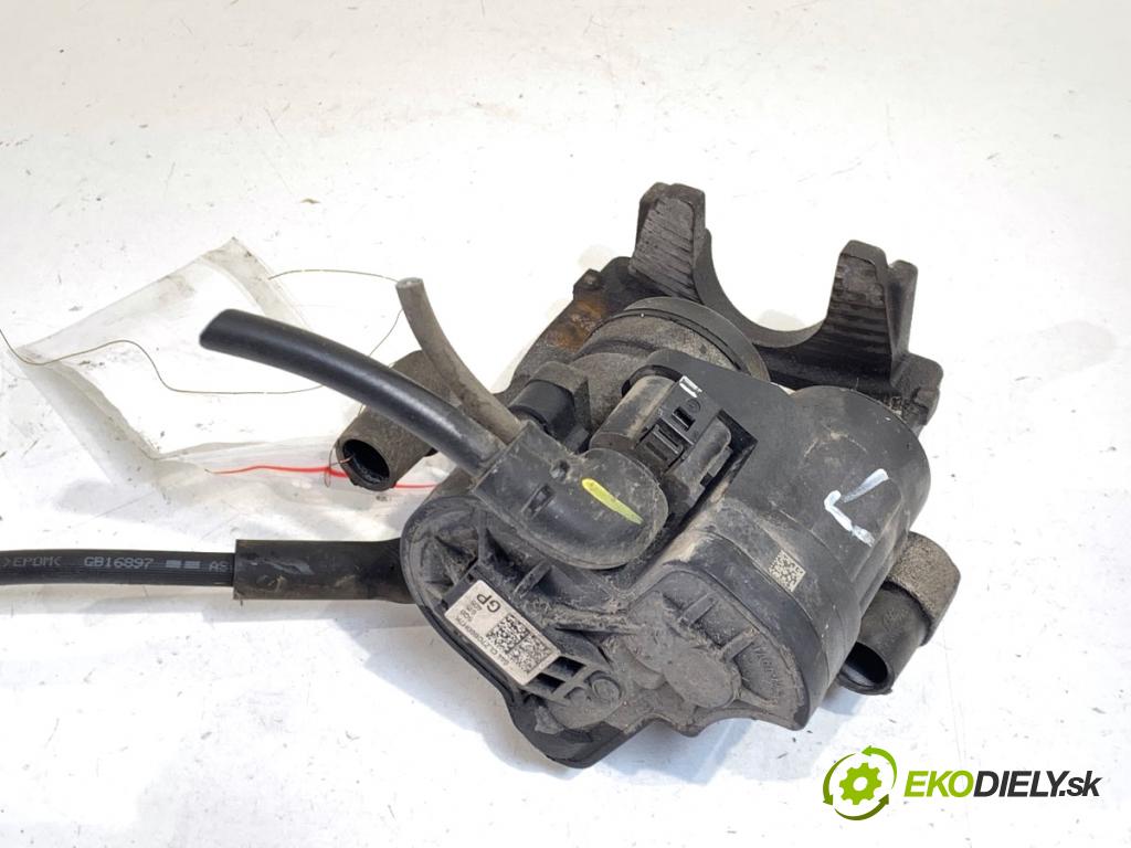 SEAT ATECA SUV 2023 110 kW 1.5 TSI 1495 Brzdič strmeň ľavy zad 5Q0615405GP