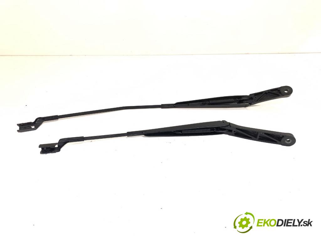 SEAT ATECA SUV 2023 110 kW 1.5 TSI 1495 ramena stěrače přední část 576955409A 576955410B