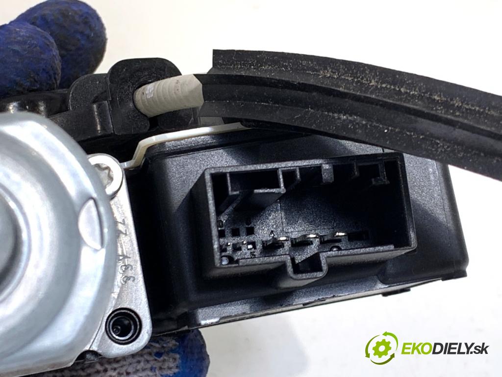 SEAT ATECA SUV 2023 110 kW 1.5 TSI 1495 Mechanizmus okna pravy zad 5Q0959408E