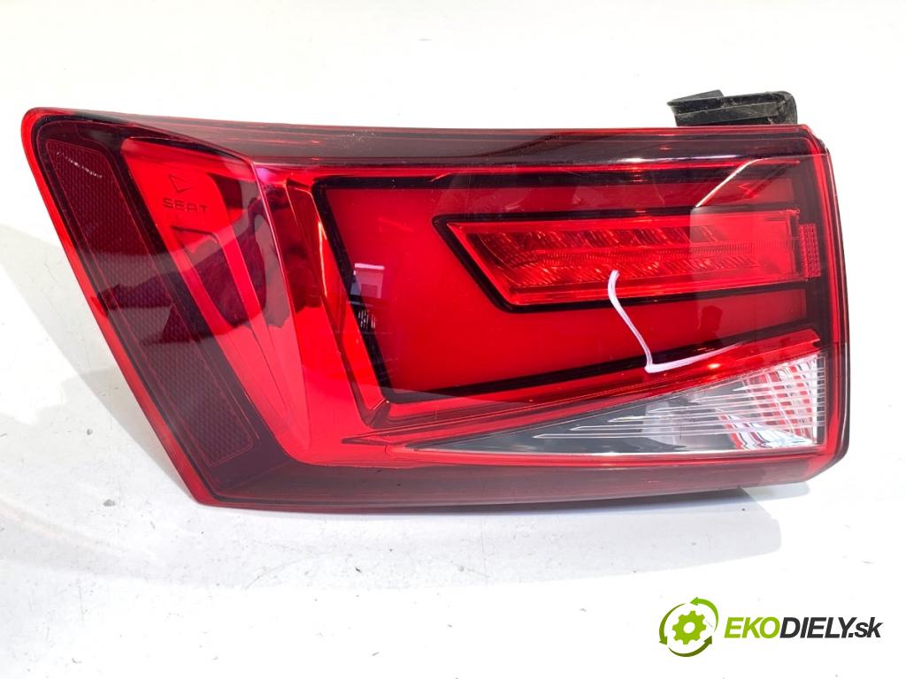 SEAT ATECA SUV 2023 110 kW 1.5 TSI 1495 Svetlo ľavy zad 575945207D