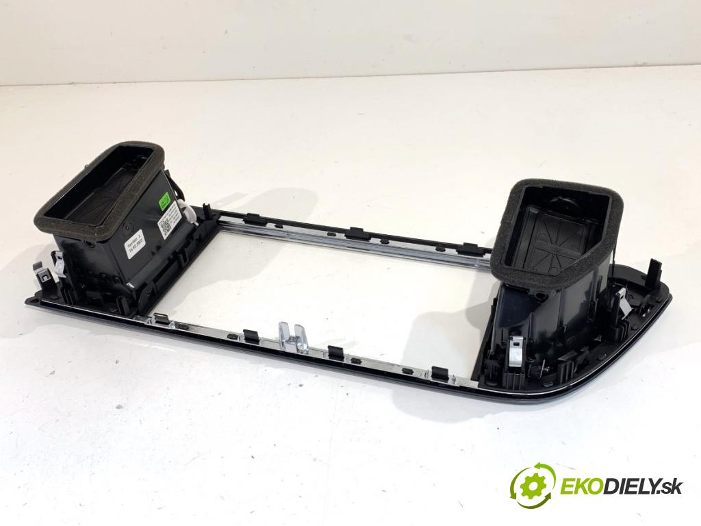SEAT ATECA SUV 2023 110 kW 1.5 TSI 1495 Mriežky kúrenia predný 576820951