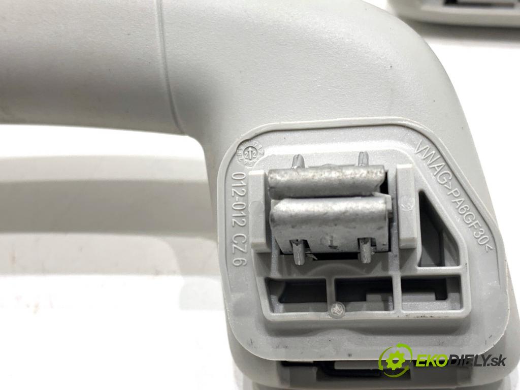 SEAT ATECA SUV 2023 110 kW 1.5 TSI 1495 Rúčka čalunenie 2G0857643