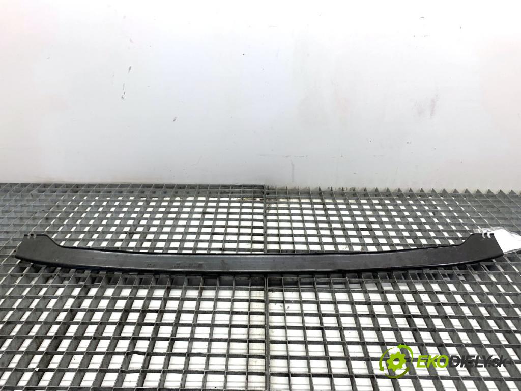 SEAT ATECA SUV 2023 110 kW 1.5 TSI 1495 výztuha nárazníka přední část dolná 575807651