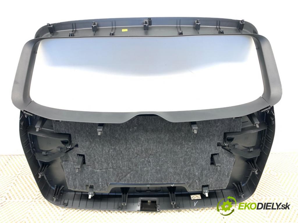 SEAT ATECA SUV 2023 110 kW 1.5 TSI 1495 tapacír dverí kufra 575867603A