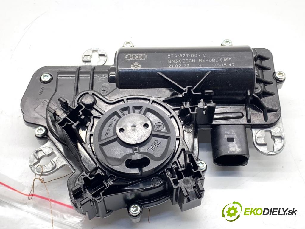 SEAT ATECA SUV 2023 110 kW 1.5 TSI 1495 VLAK: dveří zadní část 5TA827887C