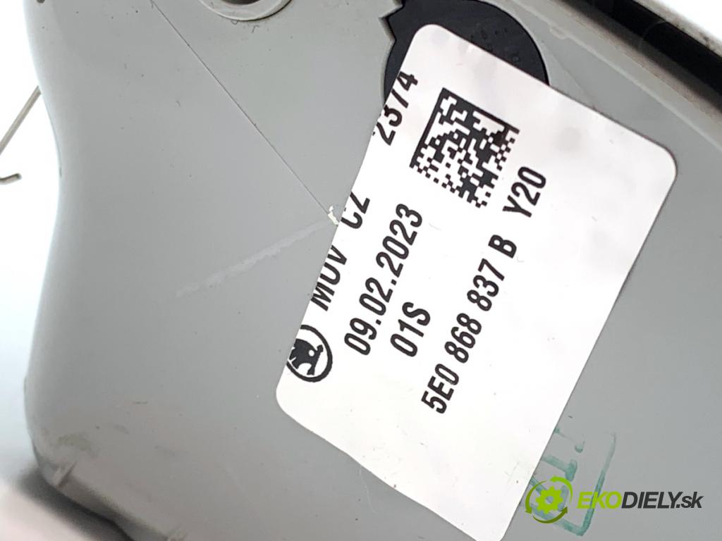 SEAT ATECA SUV 2023 110 kW 1.5 TSI 1495 Priehradka, kastlík na skla 5E0868837B