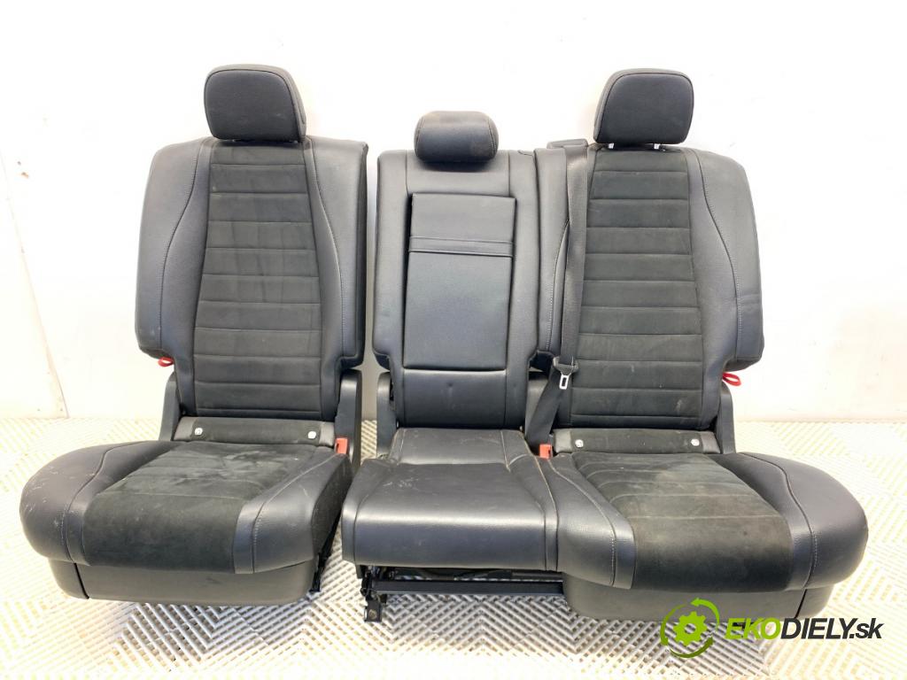 MERCEDES-BENZ GLE SUV 2019 180 kW GLE 300 d 4-matic (167.119) 1950 Sedadlo druhý rad 