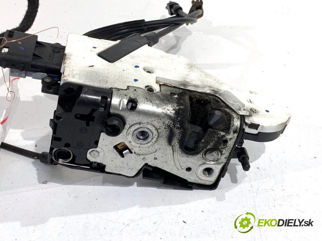 PEUGEOT 207 liftback 2008 70 kW 1.4 16V 1397 zámok dveře pravý přední část 24099816