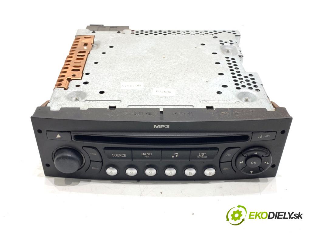 PEUGEOT 207 liftback 2008 70 kW 1.4 16V 1397 RADIO 96643698XT (Audio zařízení)