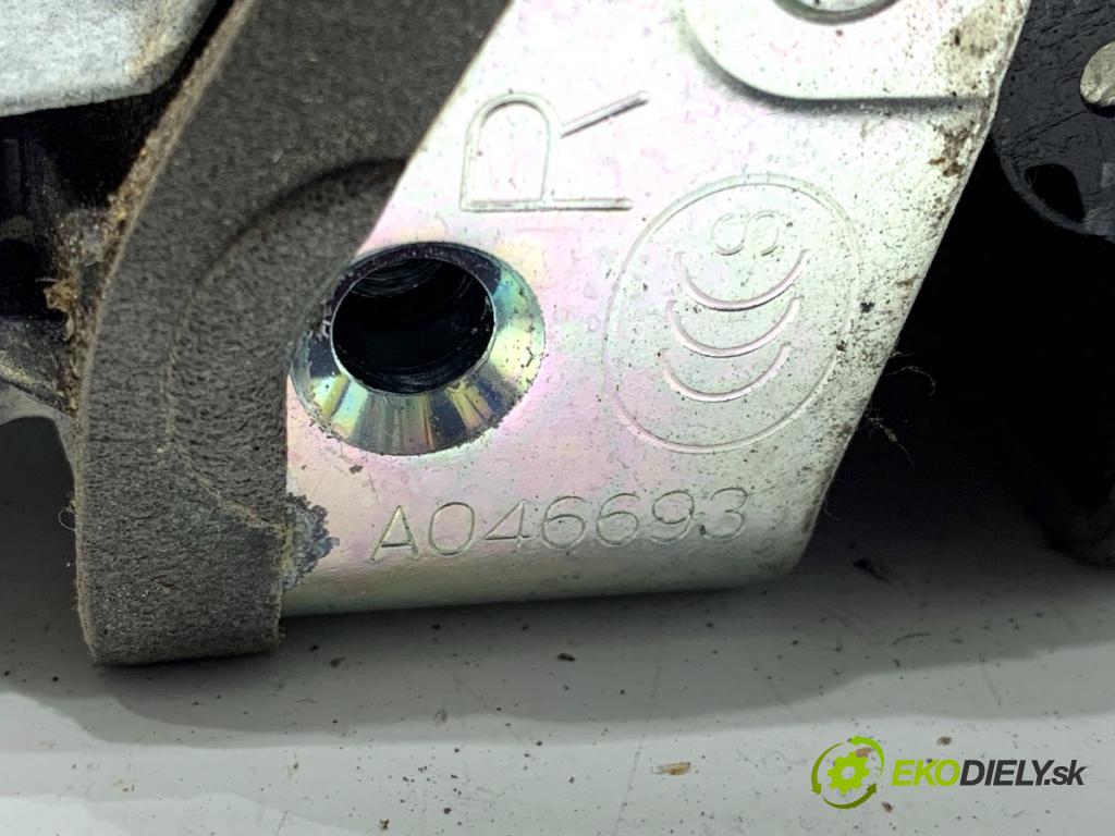 LEXUS RX SUV 2009 183 kW 450h (GYL10_) 3456 zámok dveře pravý přední část