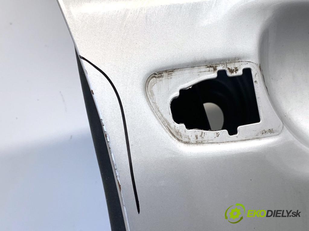 LEXUS RX SUV 2009 183 kW 450h (GYL10_) 3456 Dvere pravy predný