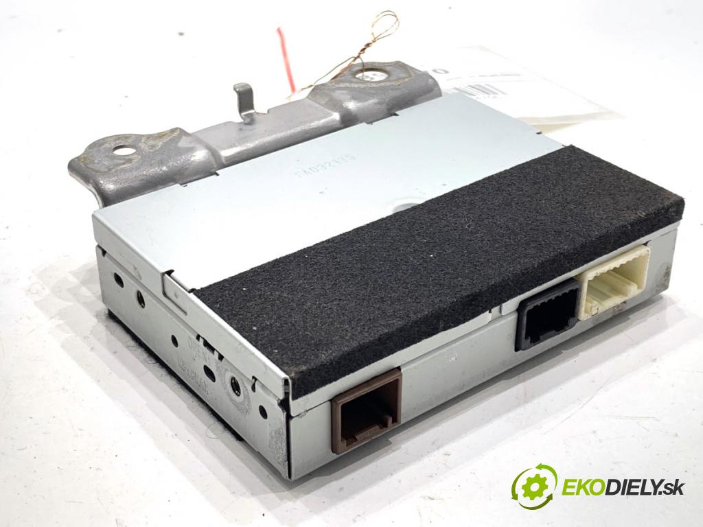 LEXUS RX SUV 2009 183 kW 450h (GYL10_) 3456 Modul navigácie 861A0-48010